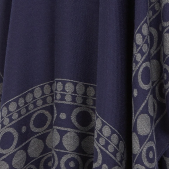 🔵Weekend Max Mara  REVERSIBLE PONCHO - Picture 6 of 7